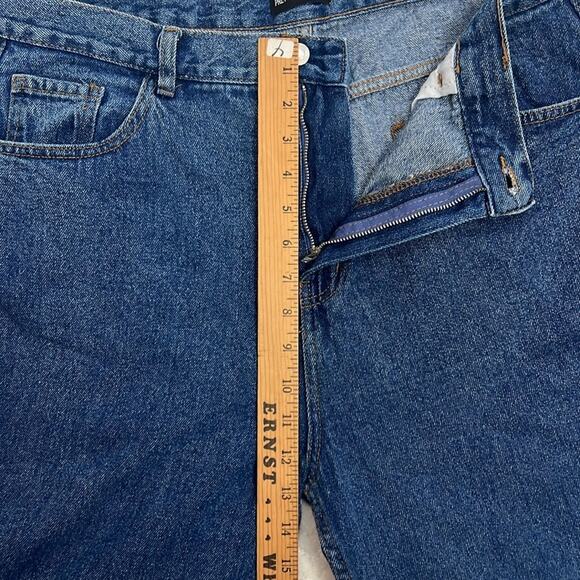 Pretty Little Thing medium wash high waist curvy fit blue jeans 10 - Picture 4 of 10